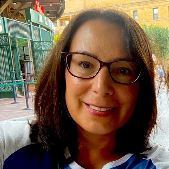 Meet your Posher, Bridget - Picture 1 of 1